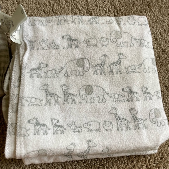 Swaddle - Picture 2 of 4